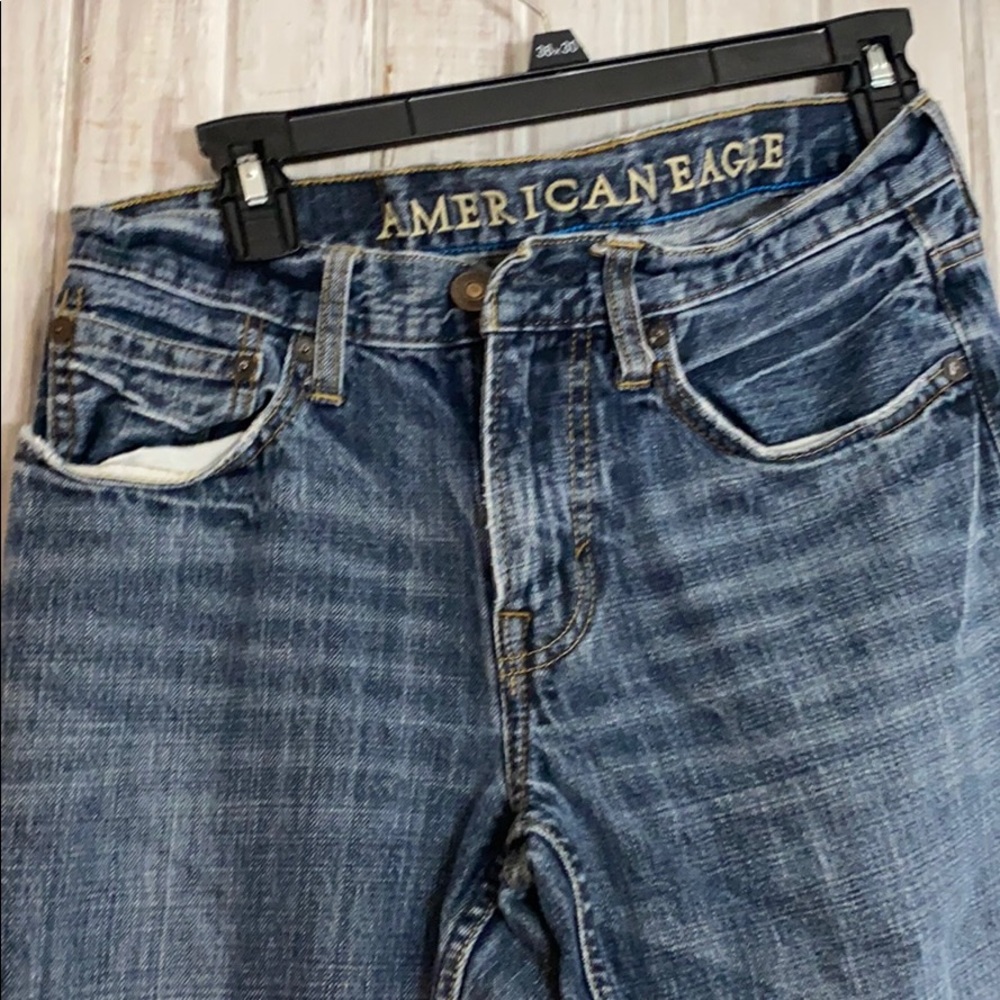 American Eagle Original straight Jeans. 28W 30L.